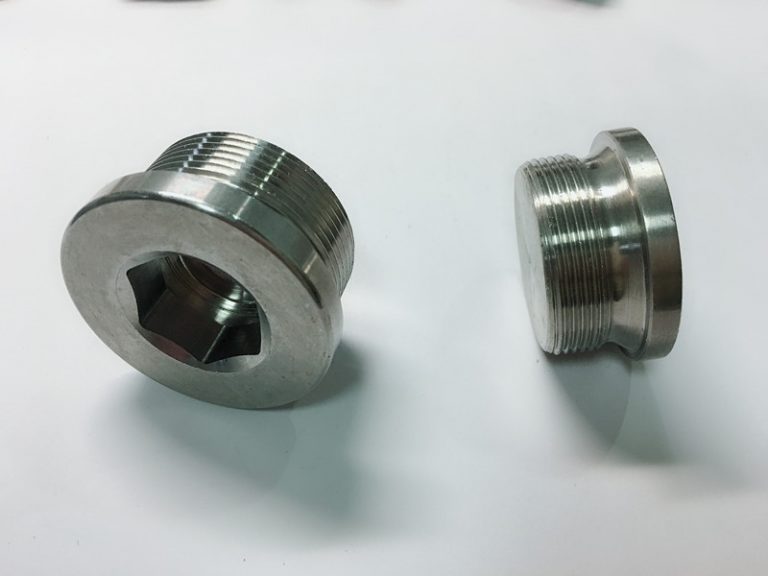 پیچ حلقه از فولاد ضد زنگ سفارشی ساخته شده با حلقه کلید ss